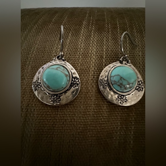 Fashion silver and faux turquoise dangle earrings - Picture 6 of 9